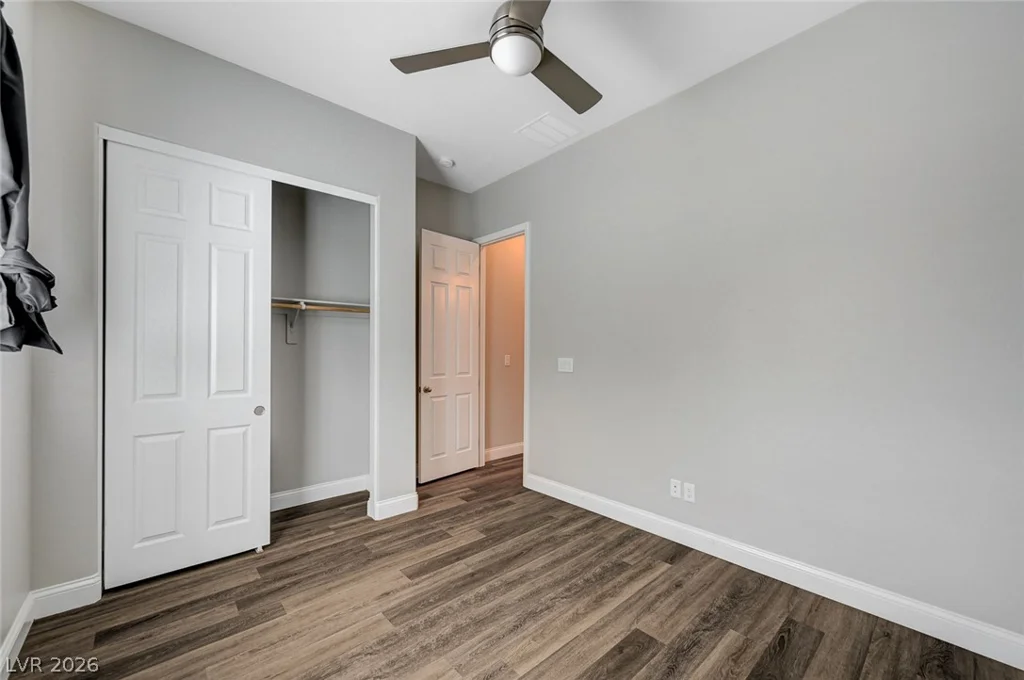 10160 Ocher Valley, Las Vegas, NV 89178