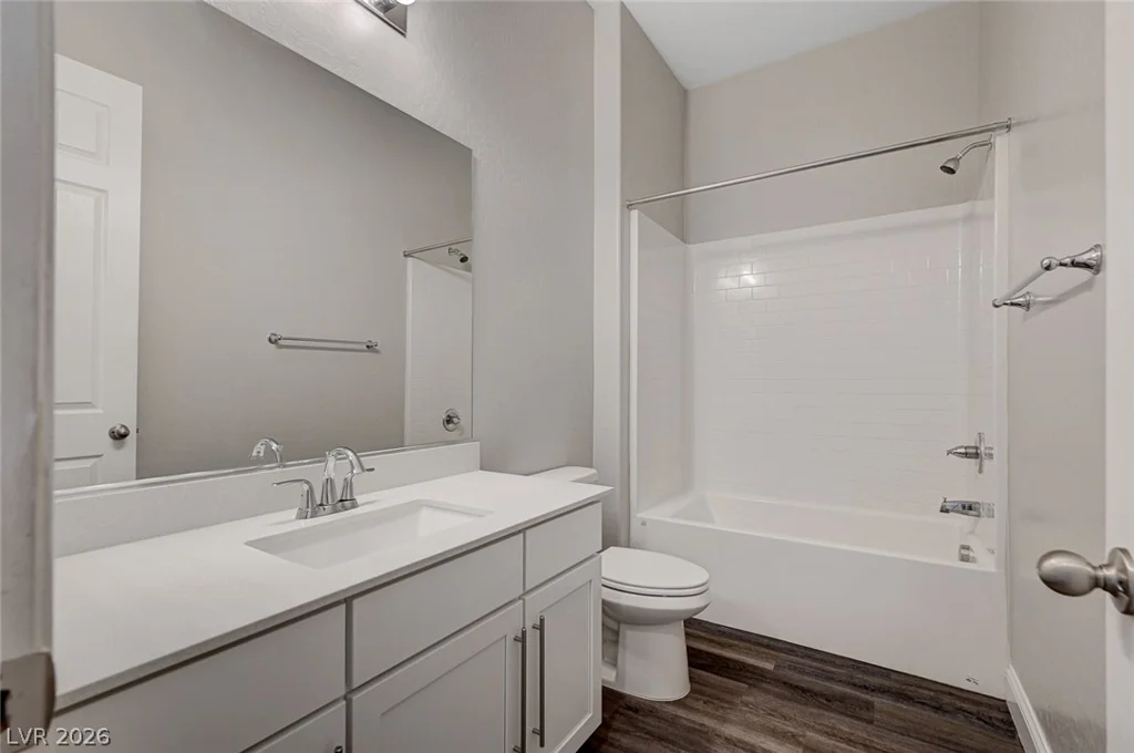 10160 Ocher Valley, Las Vegas, NV 89178