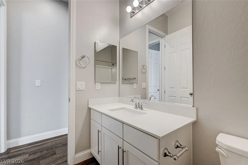 10160 Ocher Valley, Las Vegas, NV 89178