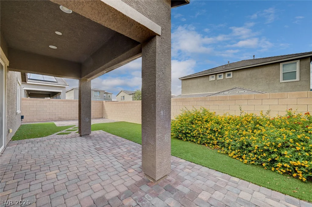 10160 Ocher Valley, Las Vegas, NV 89178
