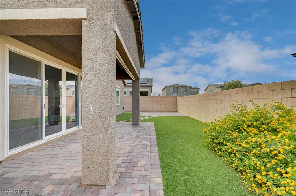 10160 Ocher Valley, Las Vegas, NV 89178