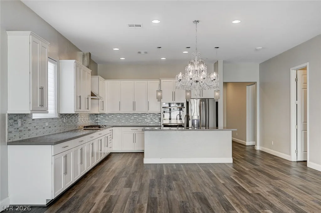 10160 Ocher Valley, Las Vegas, NV 89178