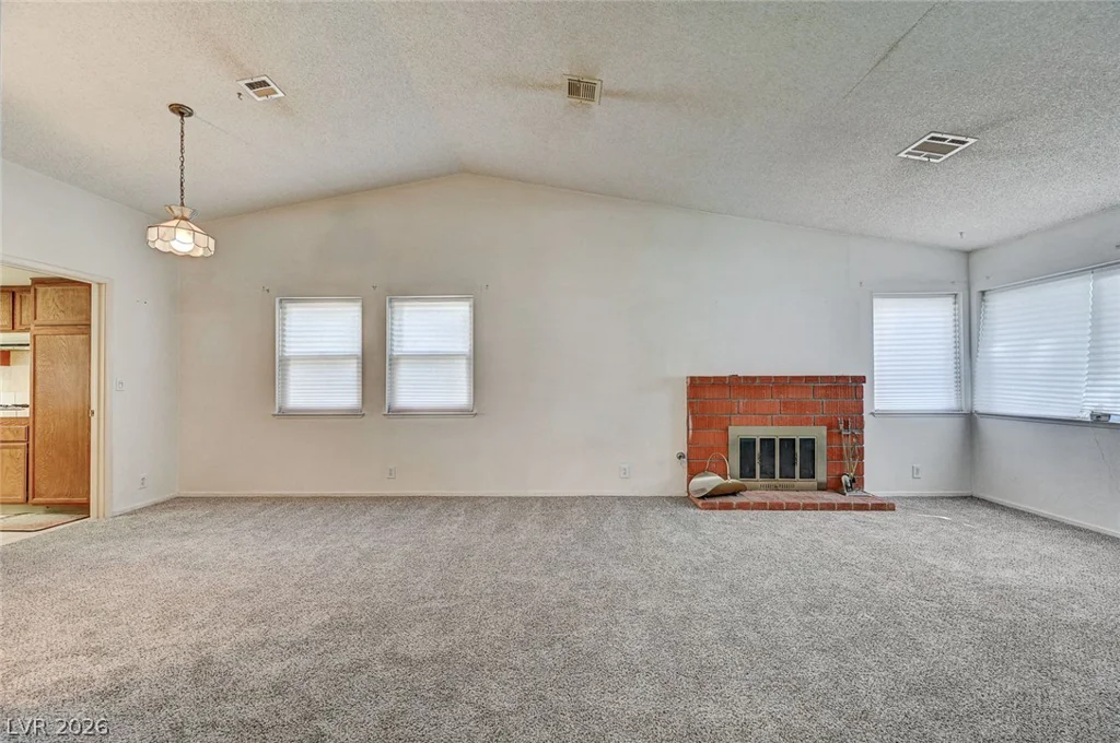 4432 Live Oak, Las Vegas, NV 89121