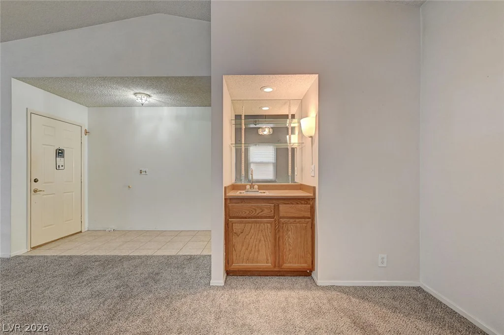 4432 Live Oak, Las Vegas, NV 89121