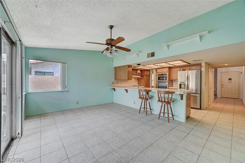 4432 Live Oak, Las Vegas, NV 89121
