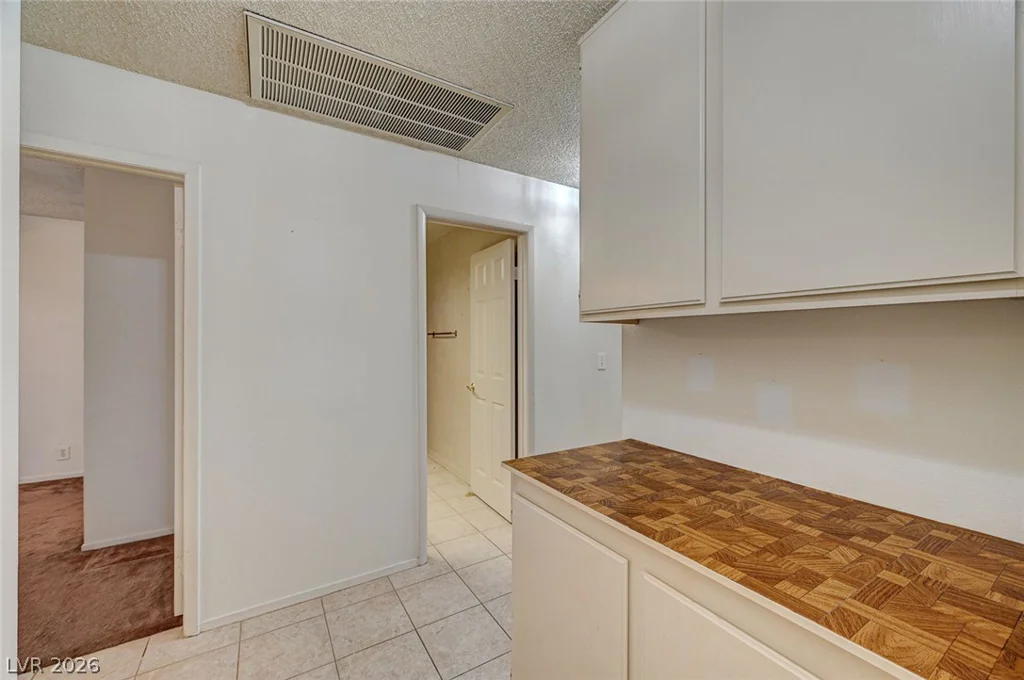 4432 Live Oak, Las Vegas, NV 89121