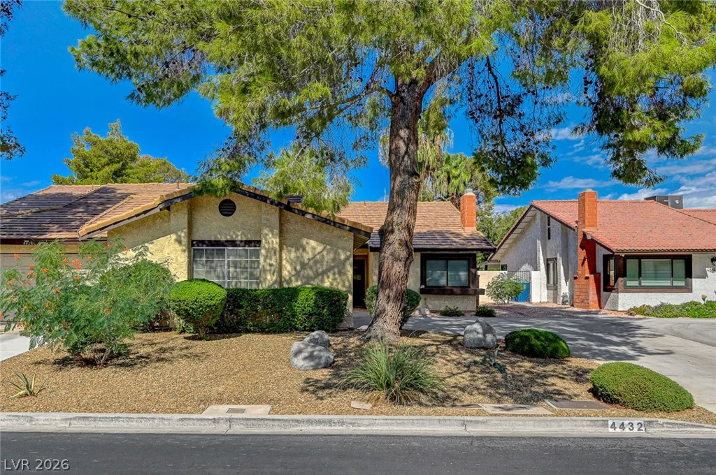 4432 Live Oak, Las Vegas, NV 89121
