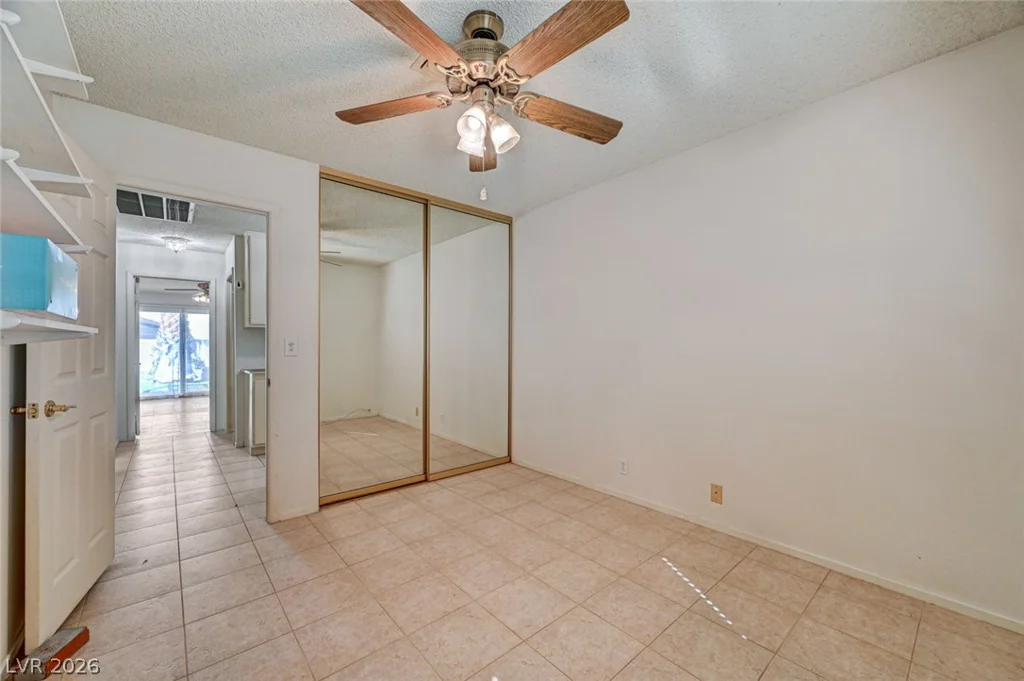 4432 Live Oak, Las Vegas, NV 89121
