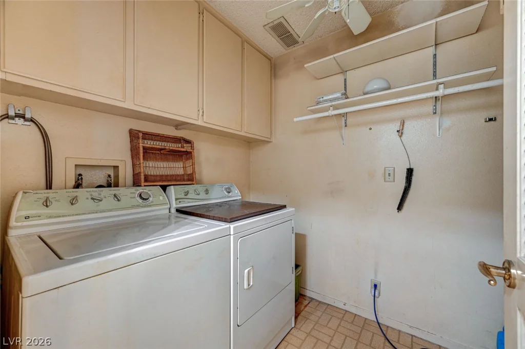 4432 Live Oak, Las Vegas, NV 89121