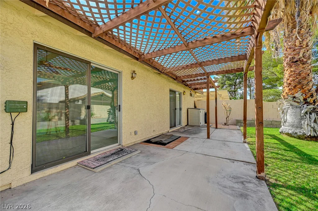 4432 Live Oak, Las Vegas, NV 89121