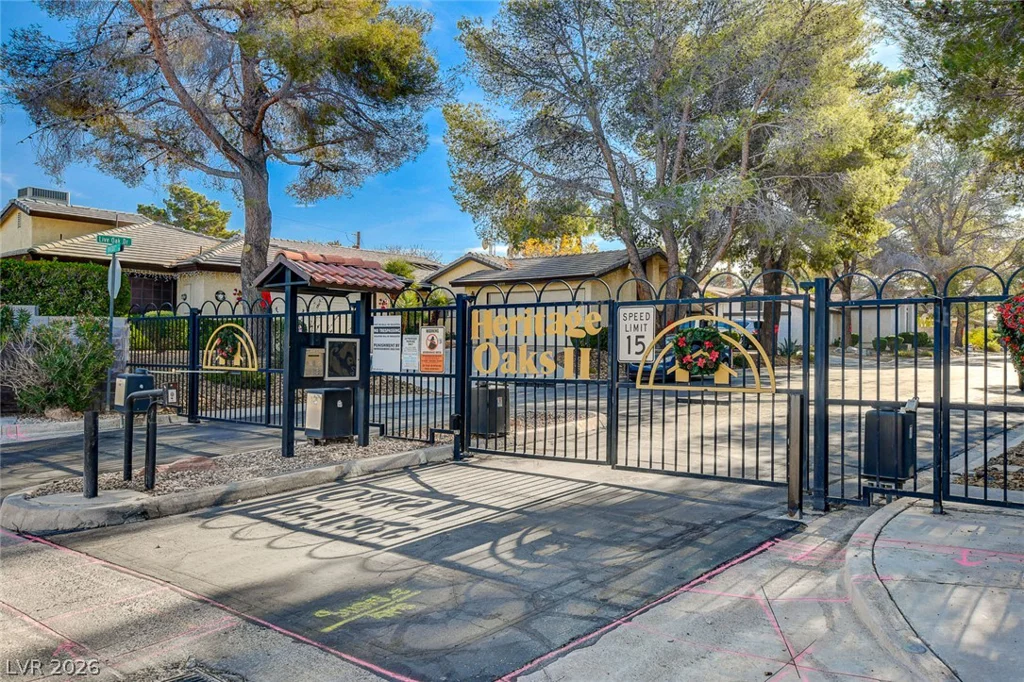 4432 Live Oak, Las Vegas, NV 89121