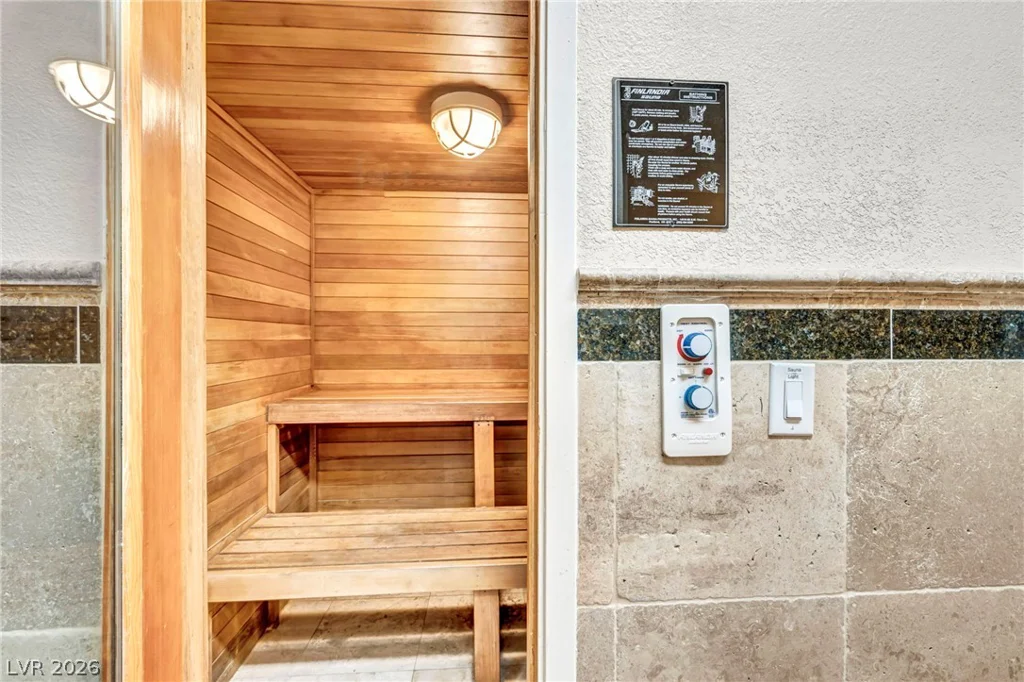 2200 Fort Apache, Las Vegas, NV 89117