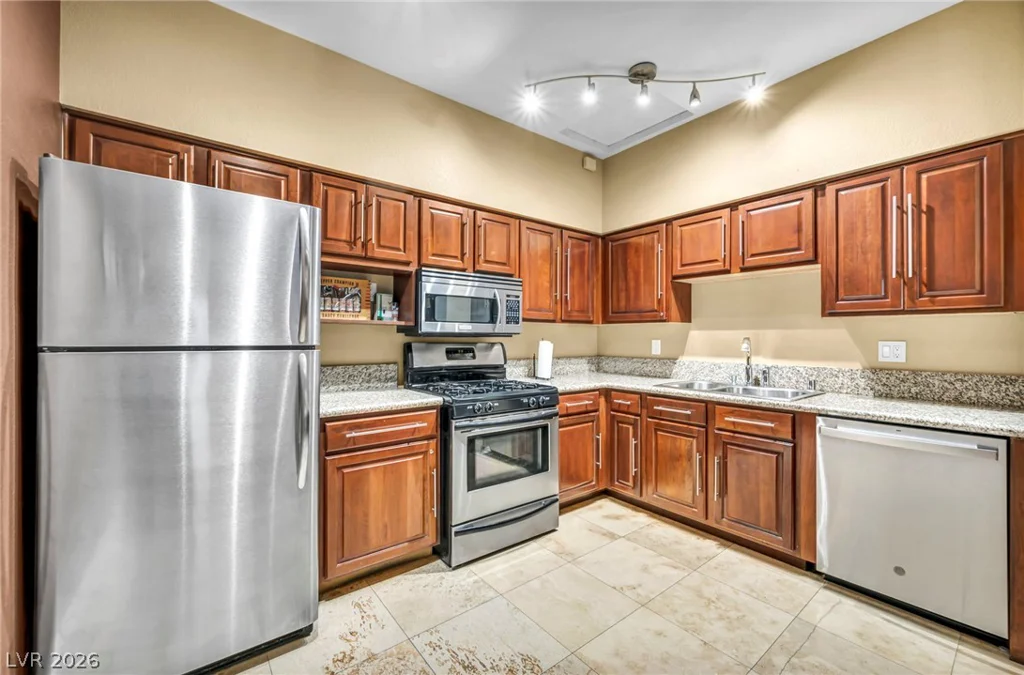 2200 Fort Apache, Las Vegas, NV 89117