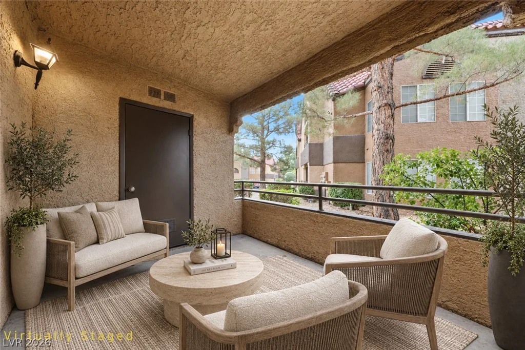 2200 Fort Apache, Las Vegas, NV 89117