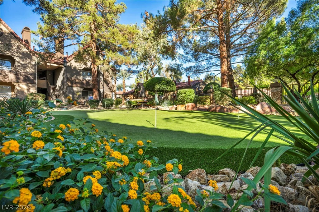 2200 Fort Apache, Las Vegas, NV 89117