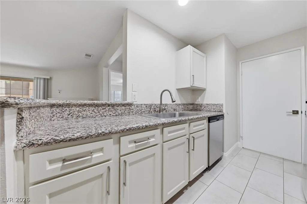 2200 Fort Apache, Las Vegas, NV 89117