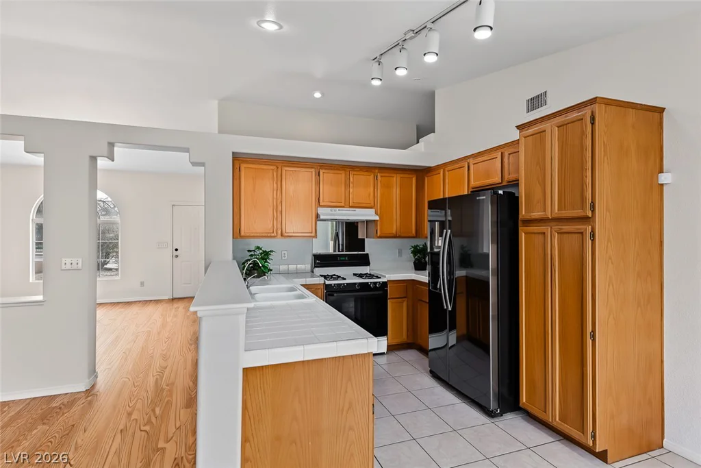 6248 Dundee Port, Las Vegas, NV 89110