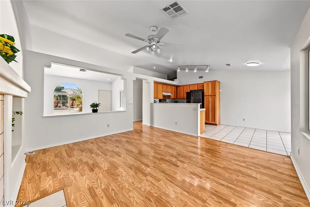 6248 Dundee Port, Las Vegas, NV 89110