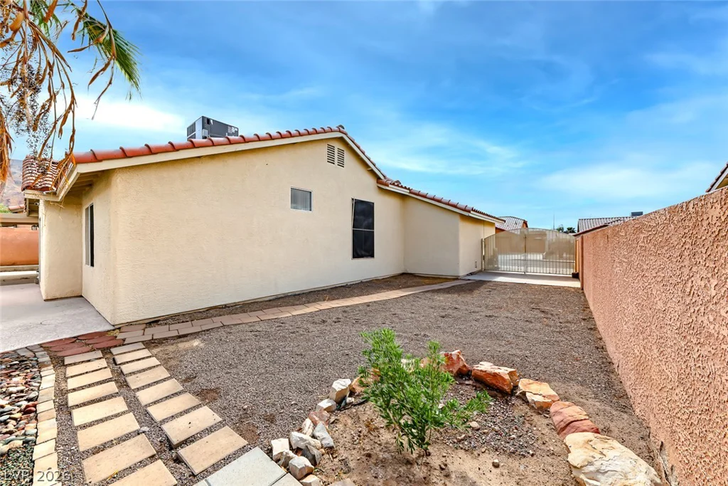 6248 Dundee Port, Las Vegas, NV 89110