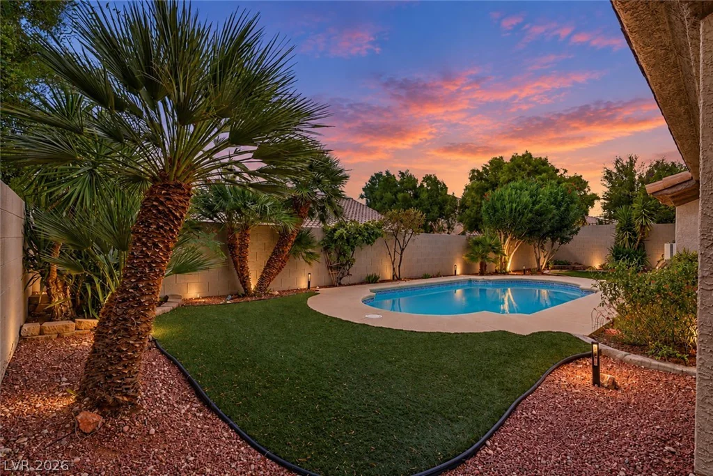 8305 Green Clover, Las Vegas, NV 89149