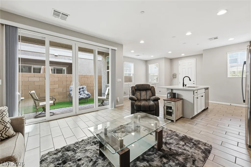 4562 Queens Hill, North Las Vegas, NV 89031