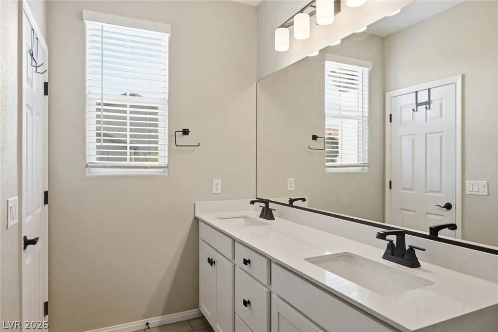 4562 Queens Hill, North Las Vegas, NV 89031
