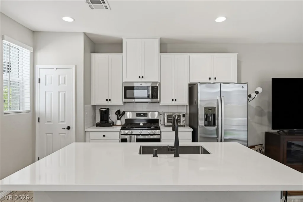 4562 Queens Hill, North Las Vegas, NV 89031