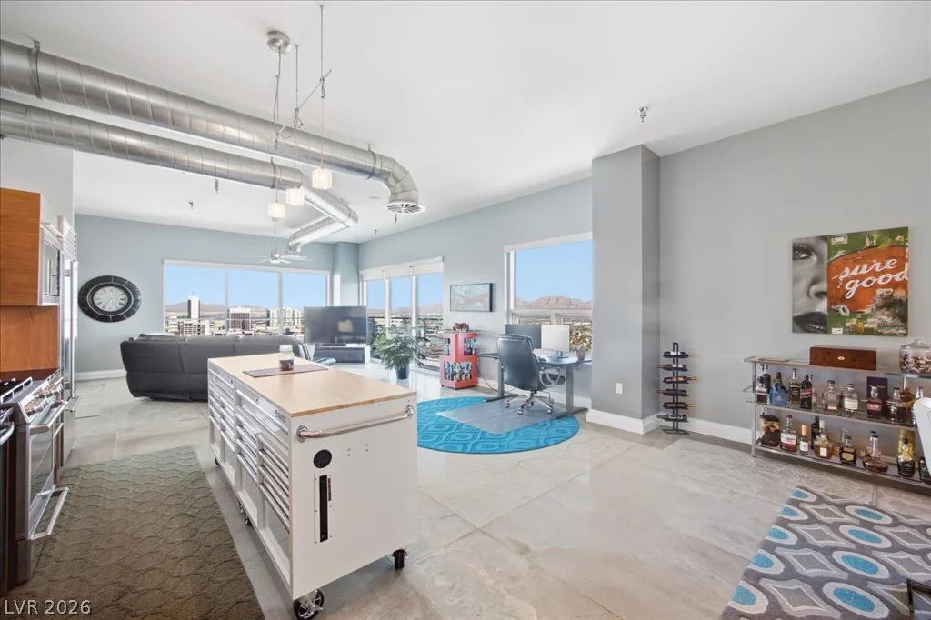 200 Hoover, Las Vegas, NV 89101
