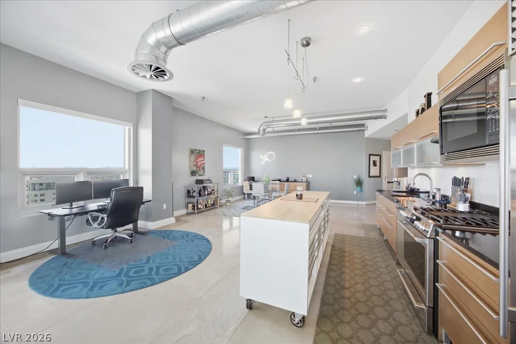200 Hoover, Las Vegas, NV 89101