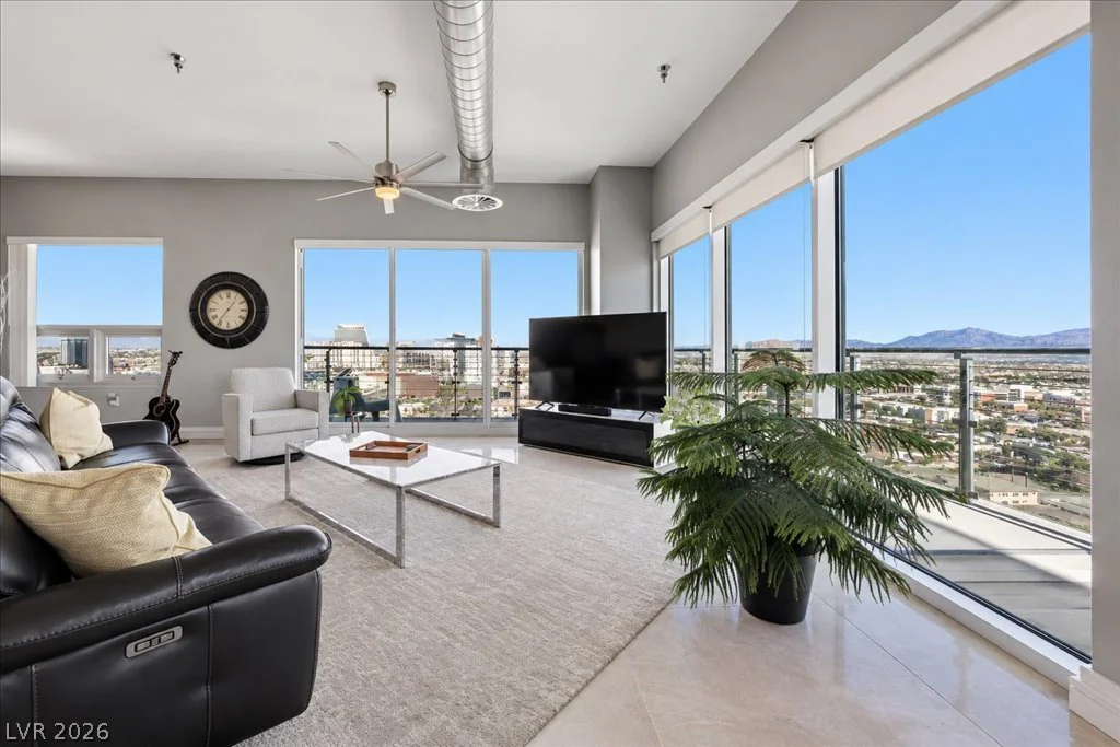 200 Hoover, Las Vegas, NV 89101