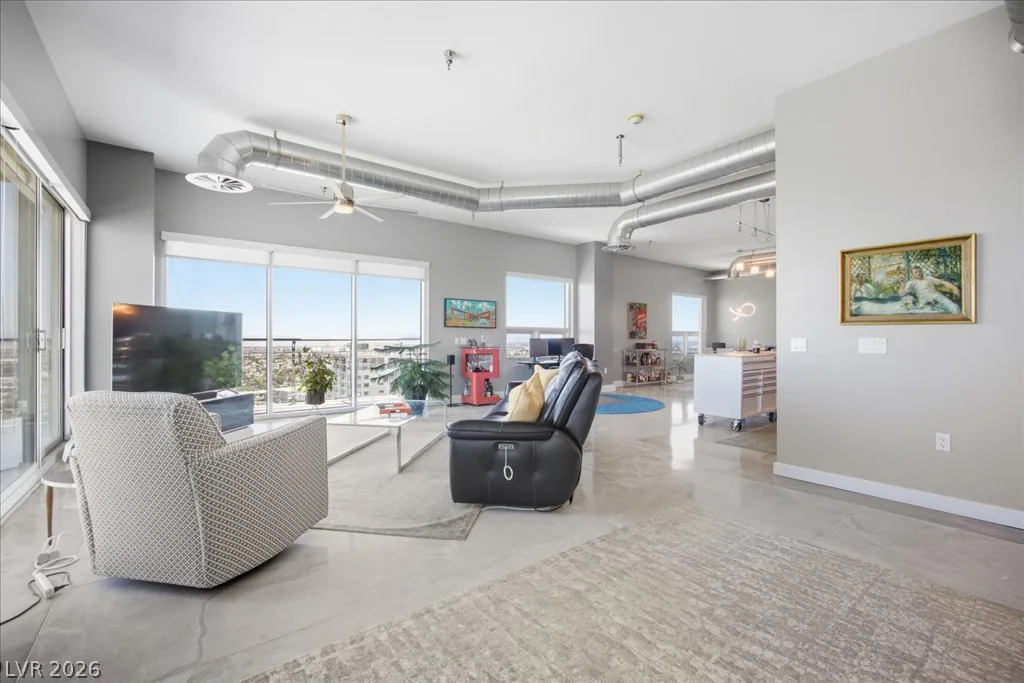 200 Hoover, Las Vegas, NV 89101