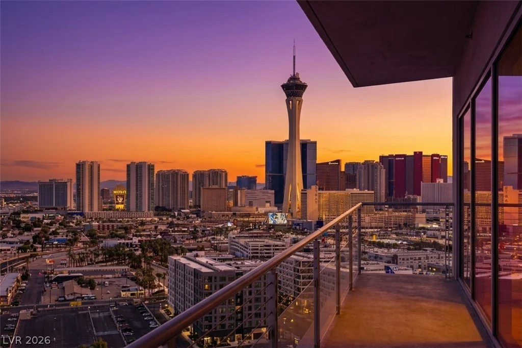 200 Hoover, Las Vegas, NV 89101