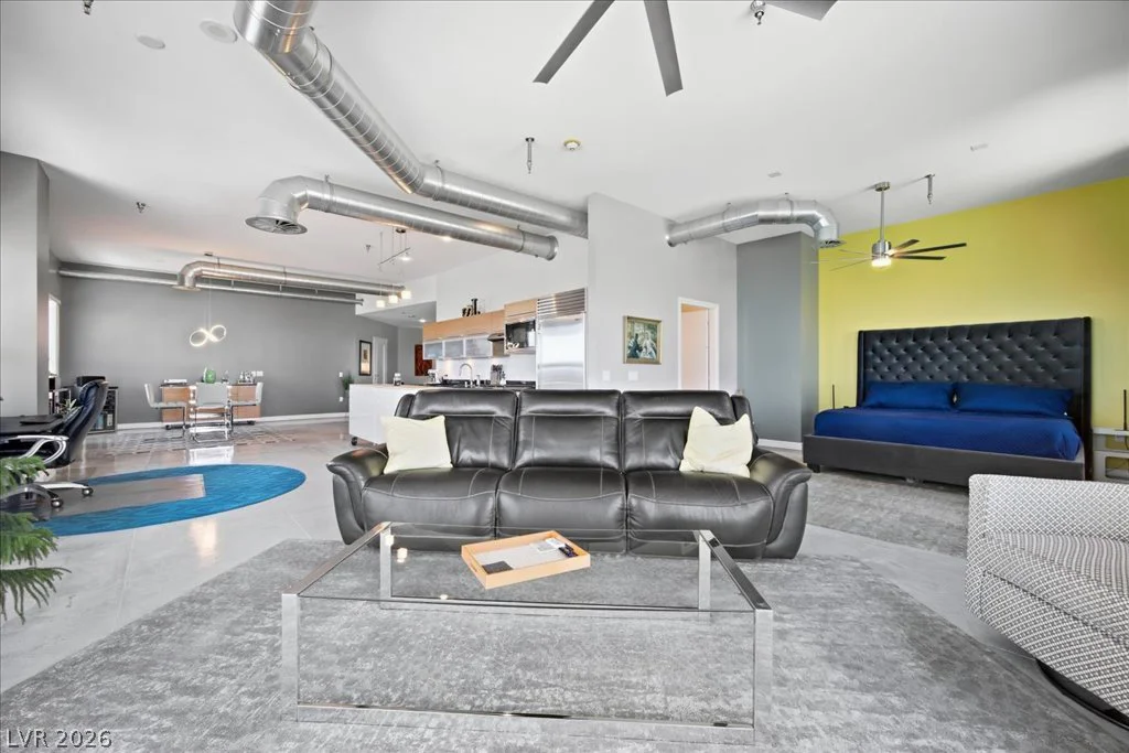 200 Hoover, Las Vegas, NV 89101