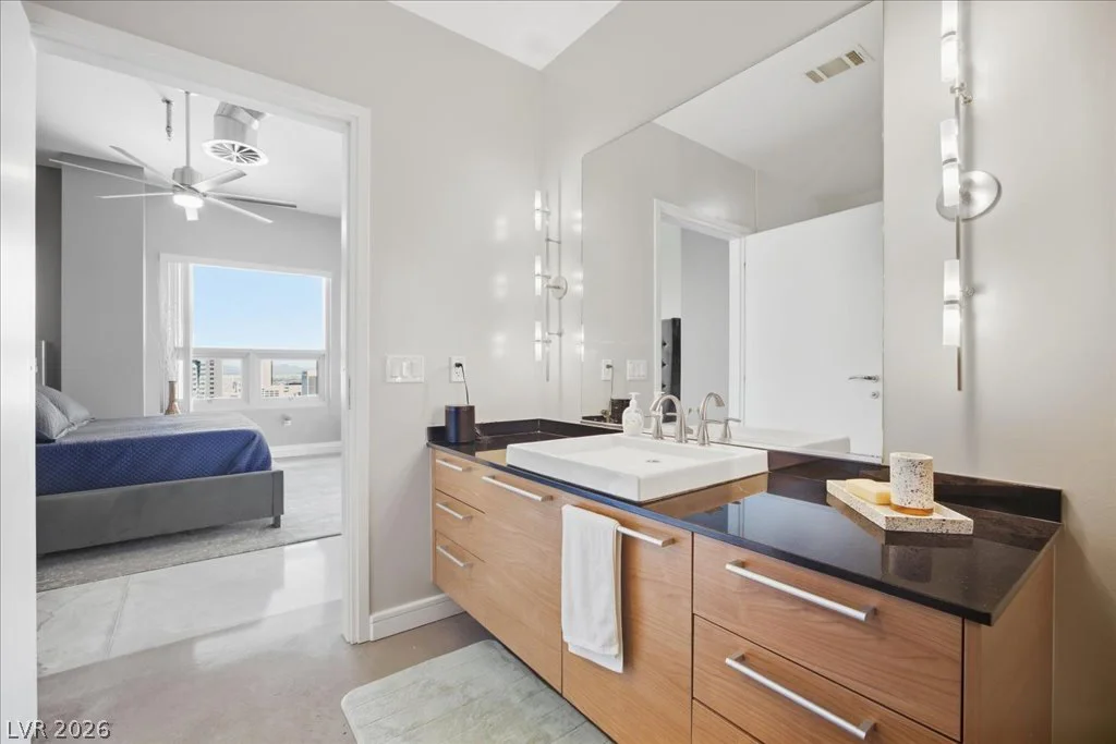 200 Hoover, Las Vegas, NV 89101