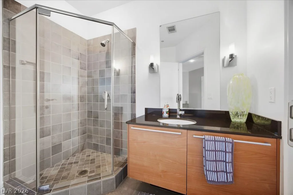 200 Hoover, Las Vegas, NV 89101