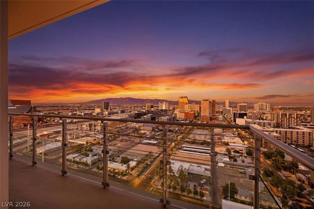 200 Hoover, Las Vegas, NV 89101