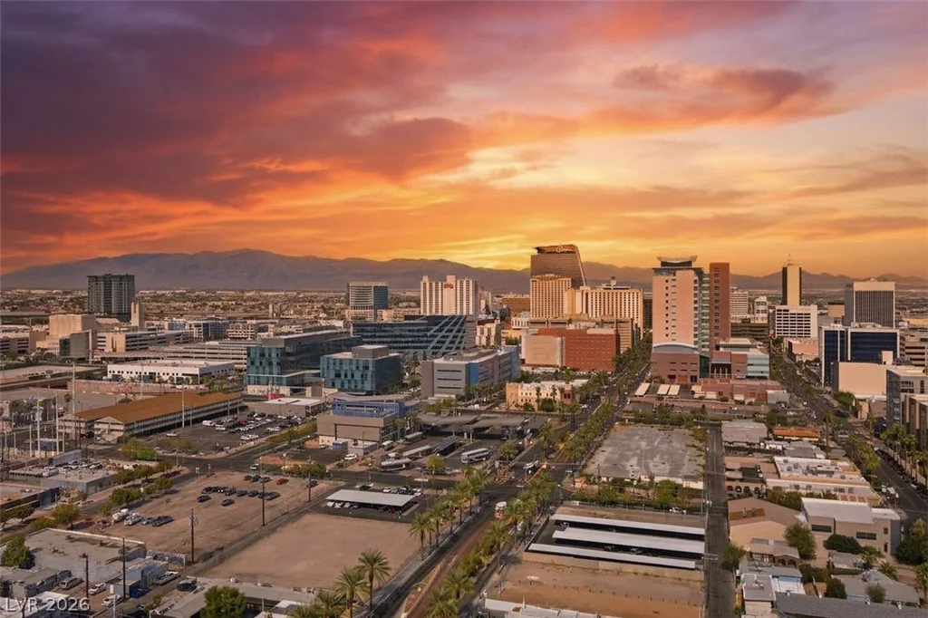 200 Hoover, Las Vegas, NV 89101