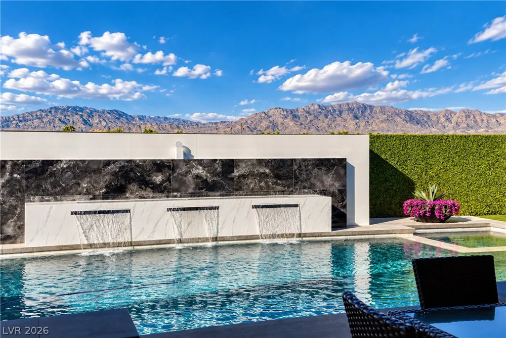 8755 Helena, Las Vegas, NV 89129