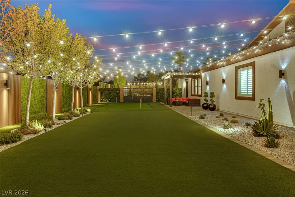 8755 Helena, Las Vegas, NV 89129