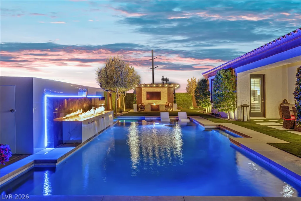 8755 Helena, Las Vegas, NV 89129