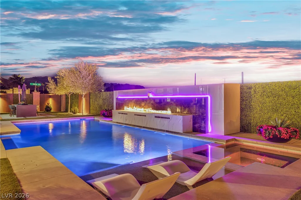 8755 Helena, Las Vegas, NV 89129