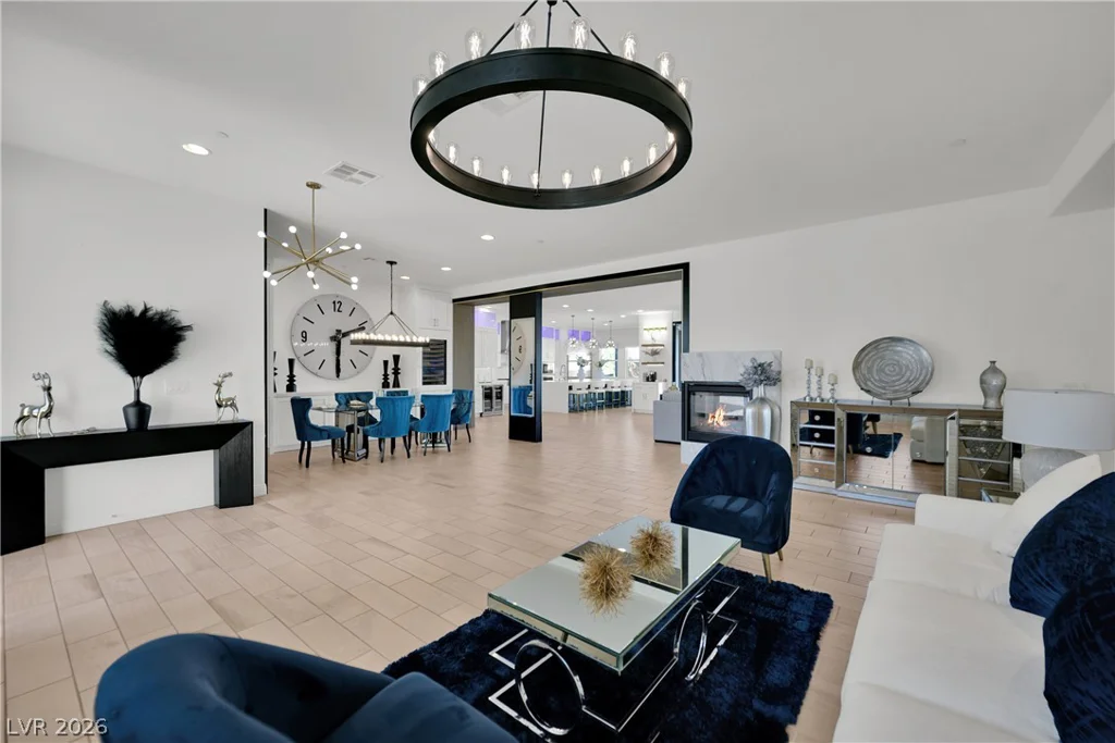 8755 Helena, Las Vegas, NV 89129