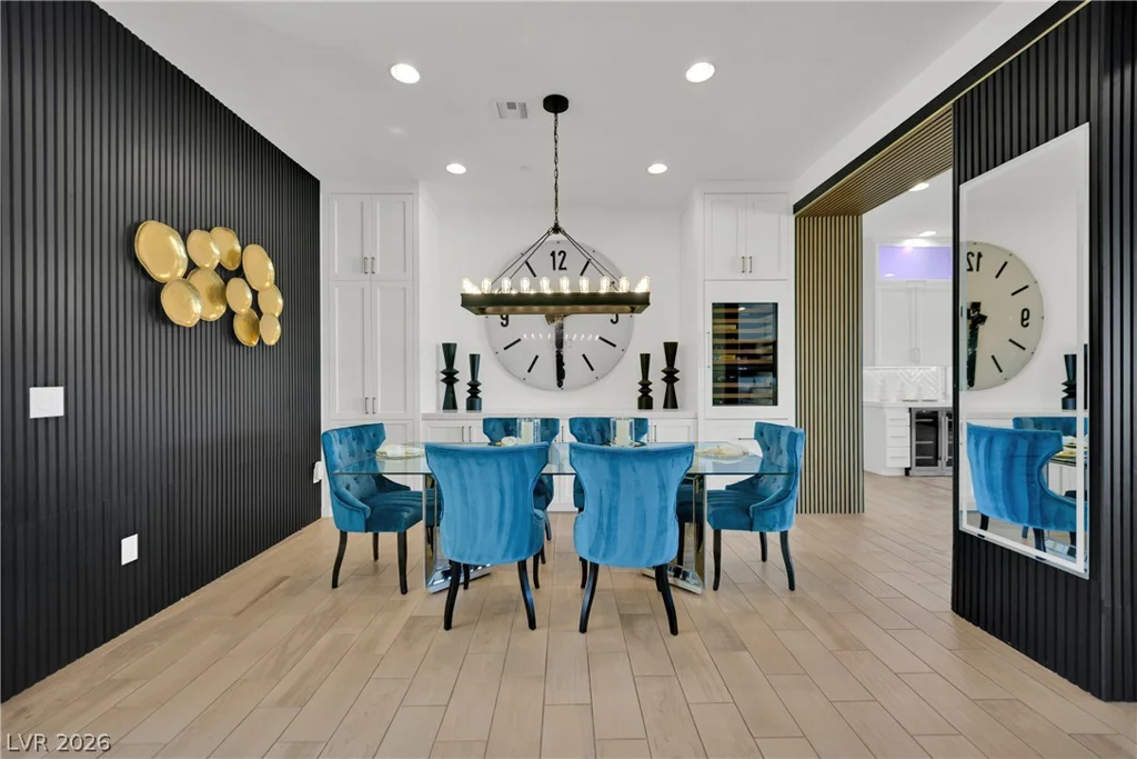 8755 Helena, Las Vegas, NV 89129
