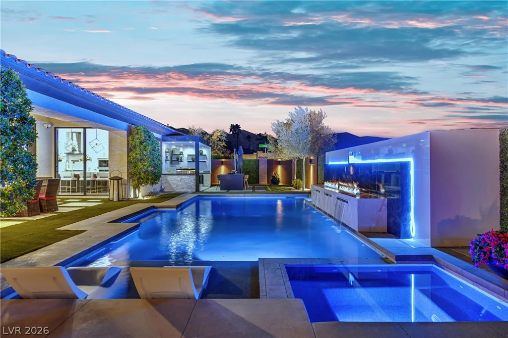 8755 Helena, Las Vegas, NV 89129