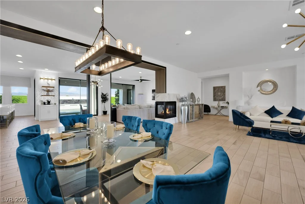 8755 Helena, Las Vegas, NV 89129