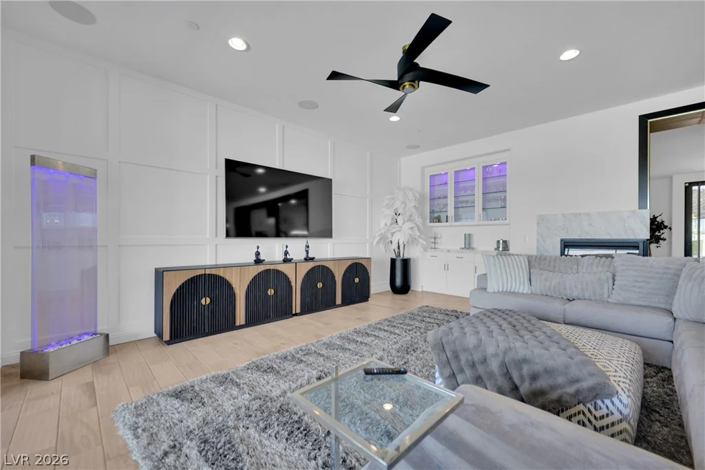 8755 Helena, Las Vegas, NV 89129