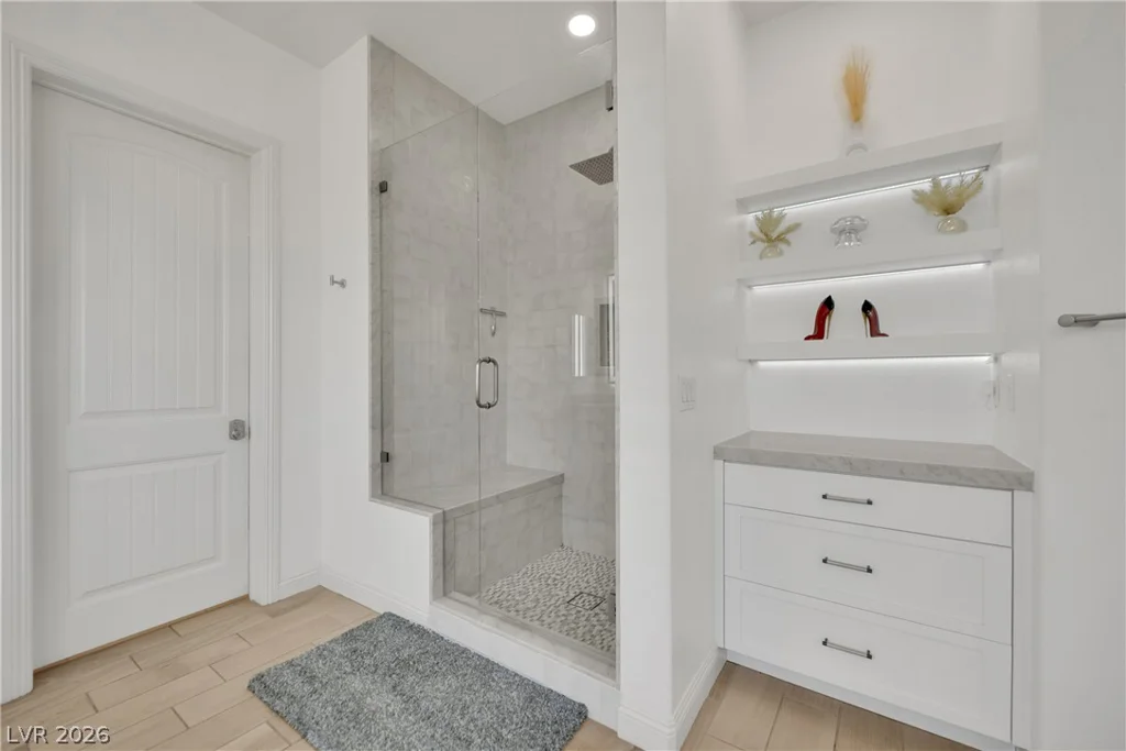 8755 Helena, Las Vegas, NV 89129