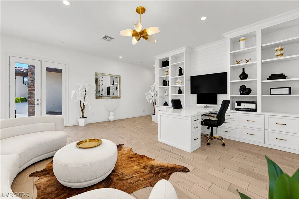 8755 Helena, Las Vegas, NV 89129