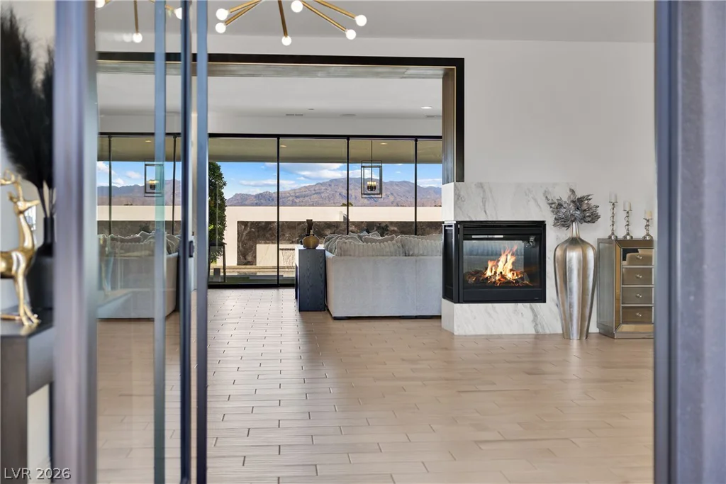 8755 Helena, Las Vegas, NV 89129