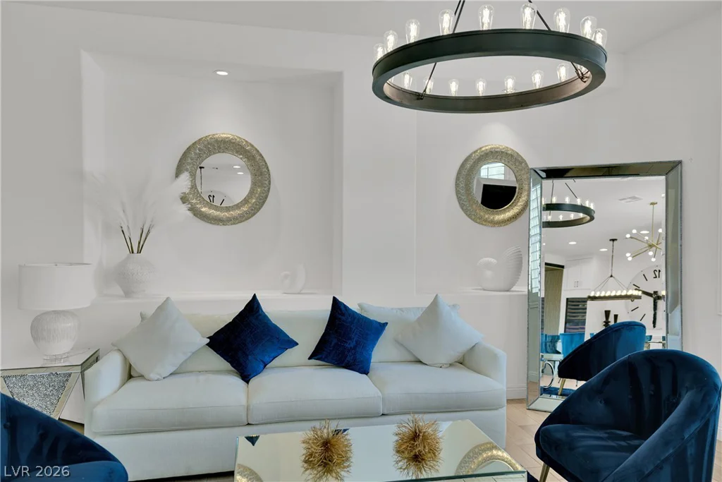 8755 Helena, Las Vegas, NV 89129